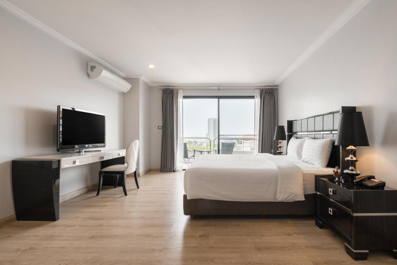 Sirin Exclusive Hotel And Residence Pattaya Exterior photo