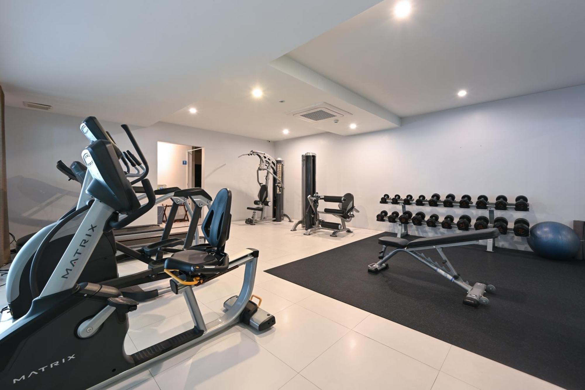 Sirin Exclusive Hotel And Residence Pattaya Exterior photo